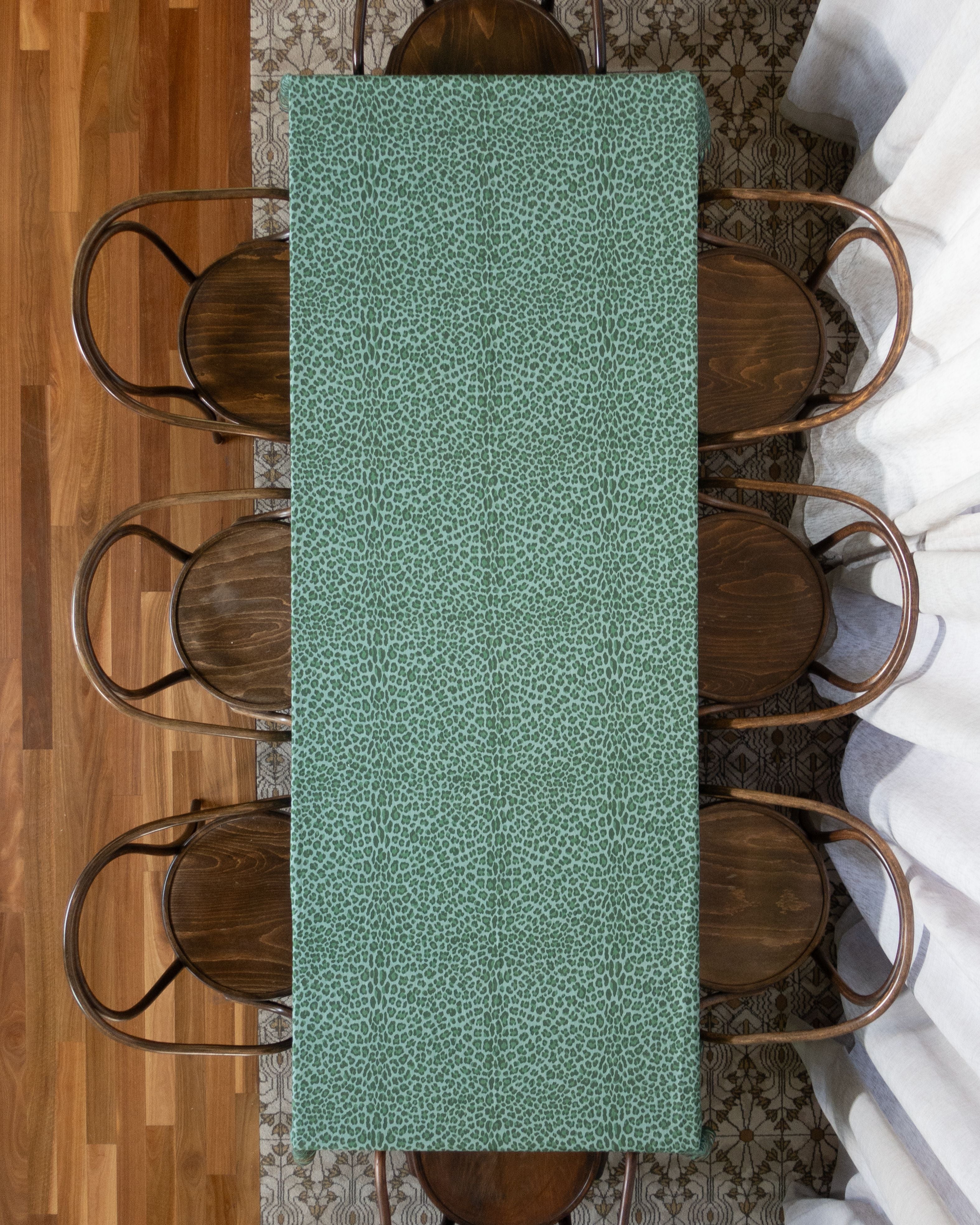 LEOPARDO MIDNIGHT TABLECLOTH