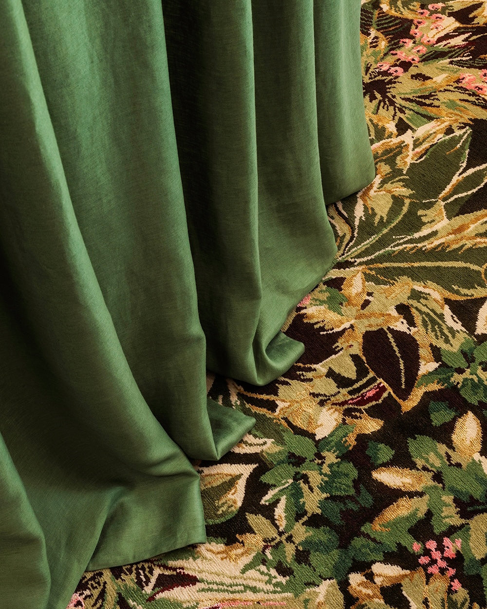 SATNIN FABRIC