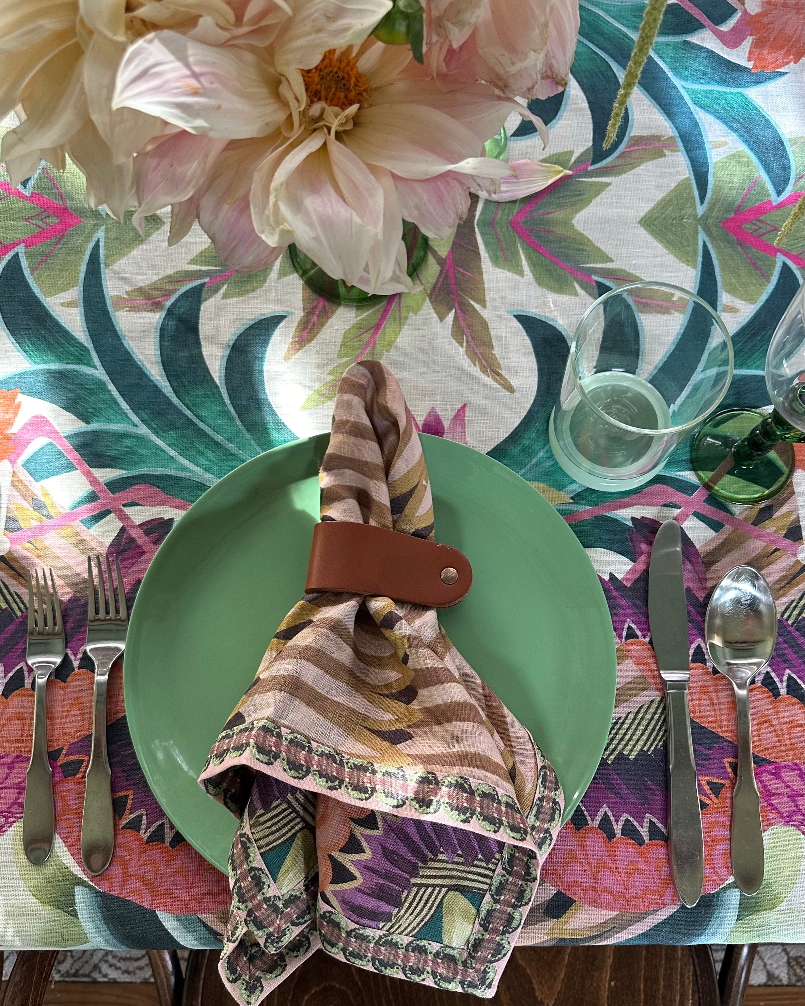 SET of 4 FLAMINGO CREAM NAPKINS